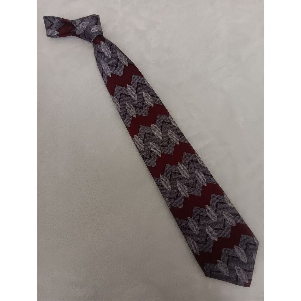 Pierre Cardin Burgundy and Gray Zigzag Silk Tie
